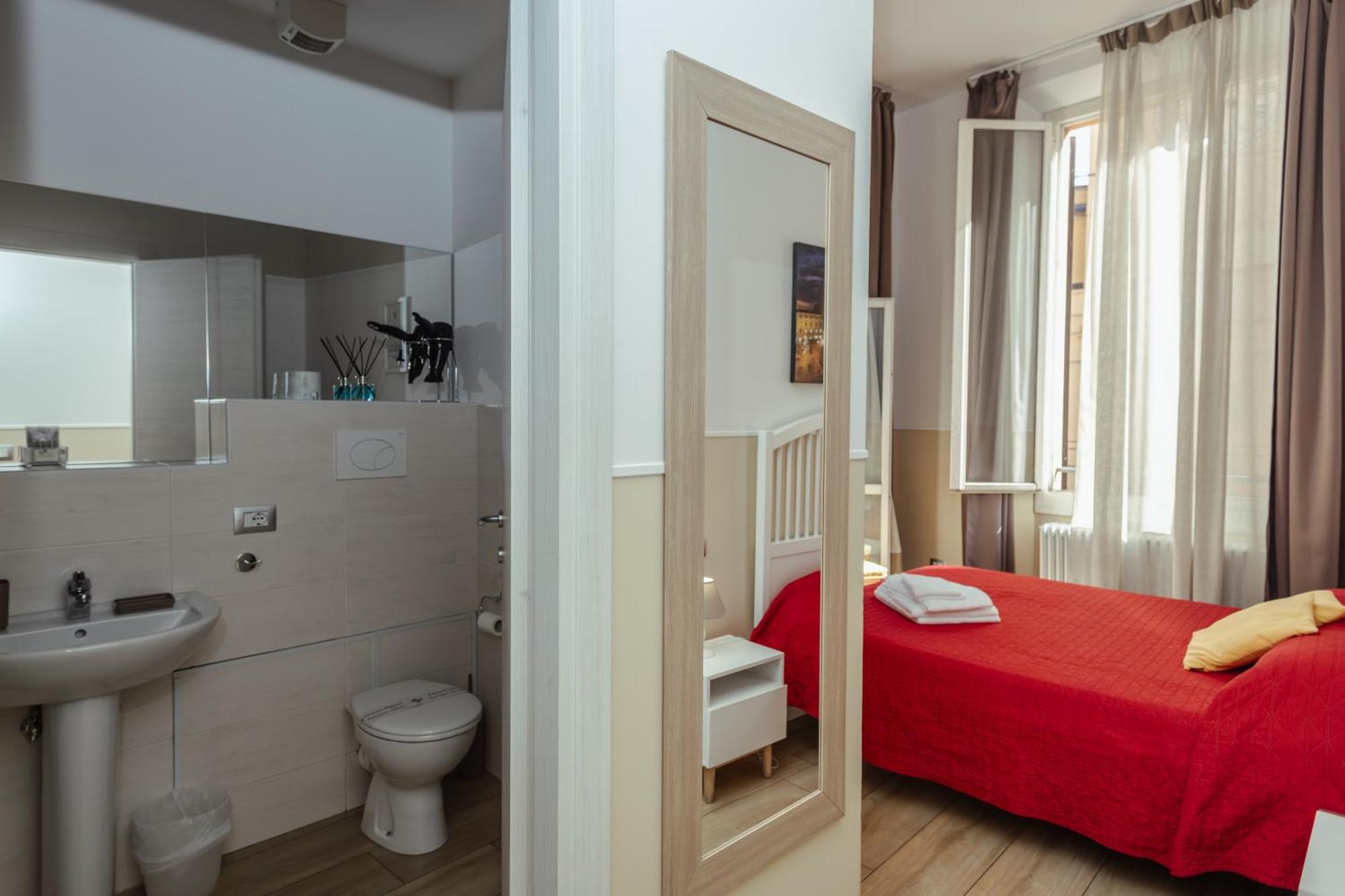 בולוניה Il Tiro Rooms מראה חיצוני תמונה